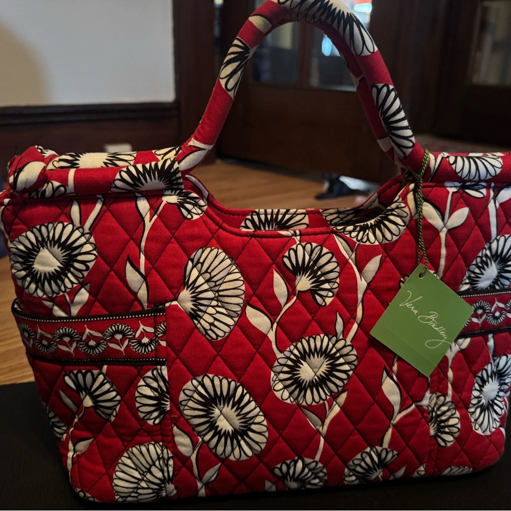 Vera Bradley Red Floral Quilted Women's Bag